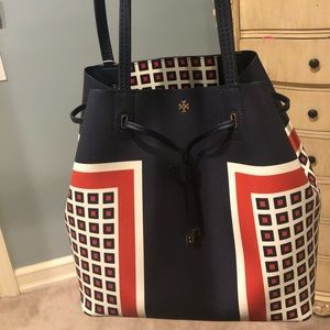 NWT AuthenticTory Burch Kerrington Drawstring tote
